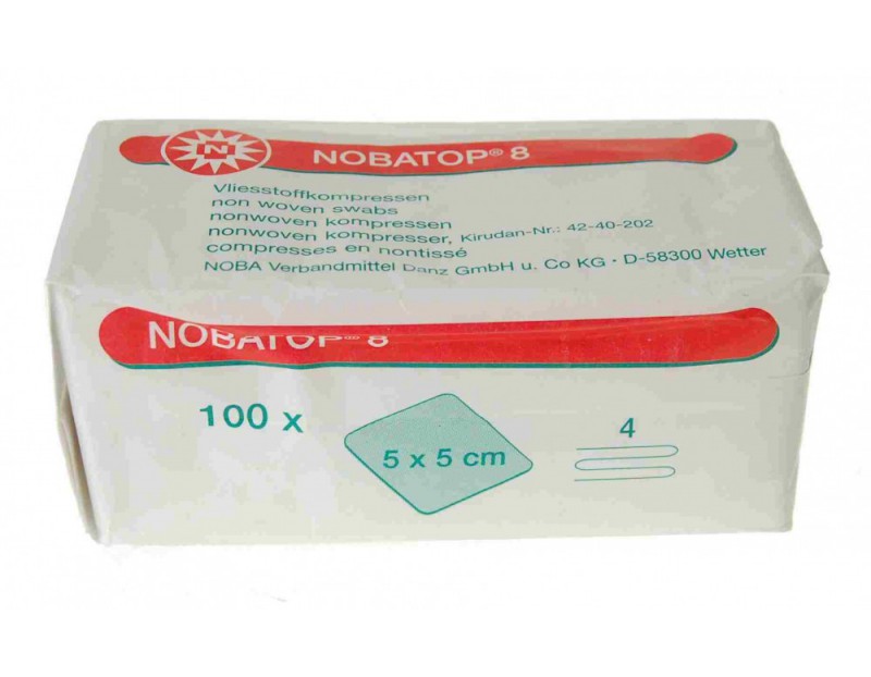 verpakking wit met rood van 100 niet steriele kompressen