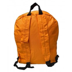 Achterkant van een oranje BHV rugtas